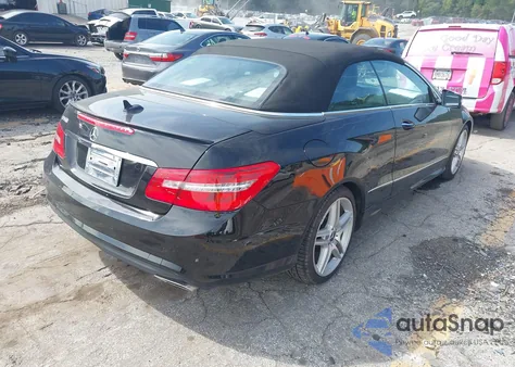 2011 Mercedes-Benz E 550 из США, поврежденный, VIN WDDKK7CF0BF081163